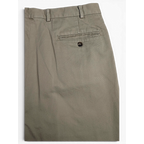 JAKE & IPI L.L.Bean beige pleated chinos featuring a rear buttoned welt pocket and classic cotton twill fabric.