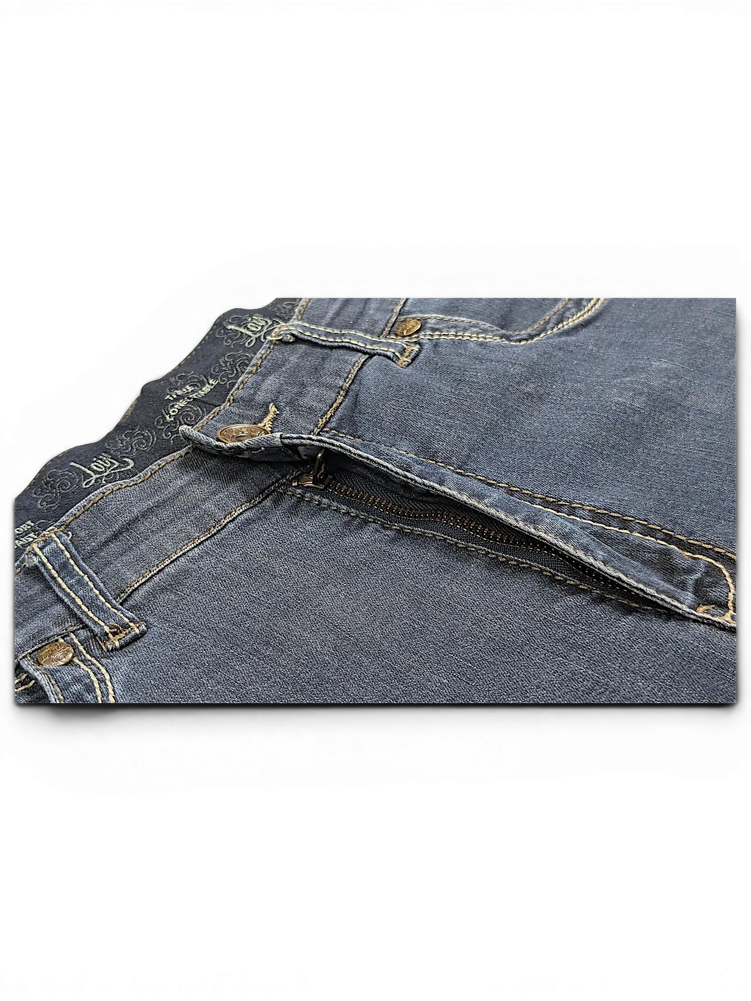 JAKE & IPI Lois Jane blue denim jeans featuring a comfort waist, zipper fly, and contrast stitching detail.