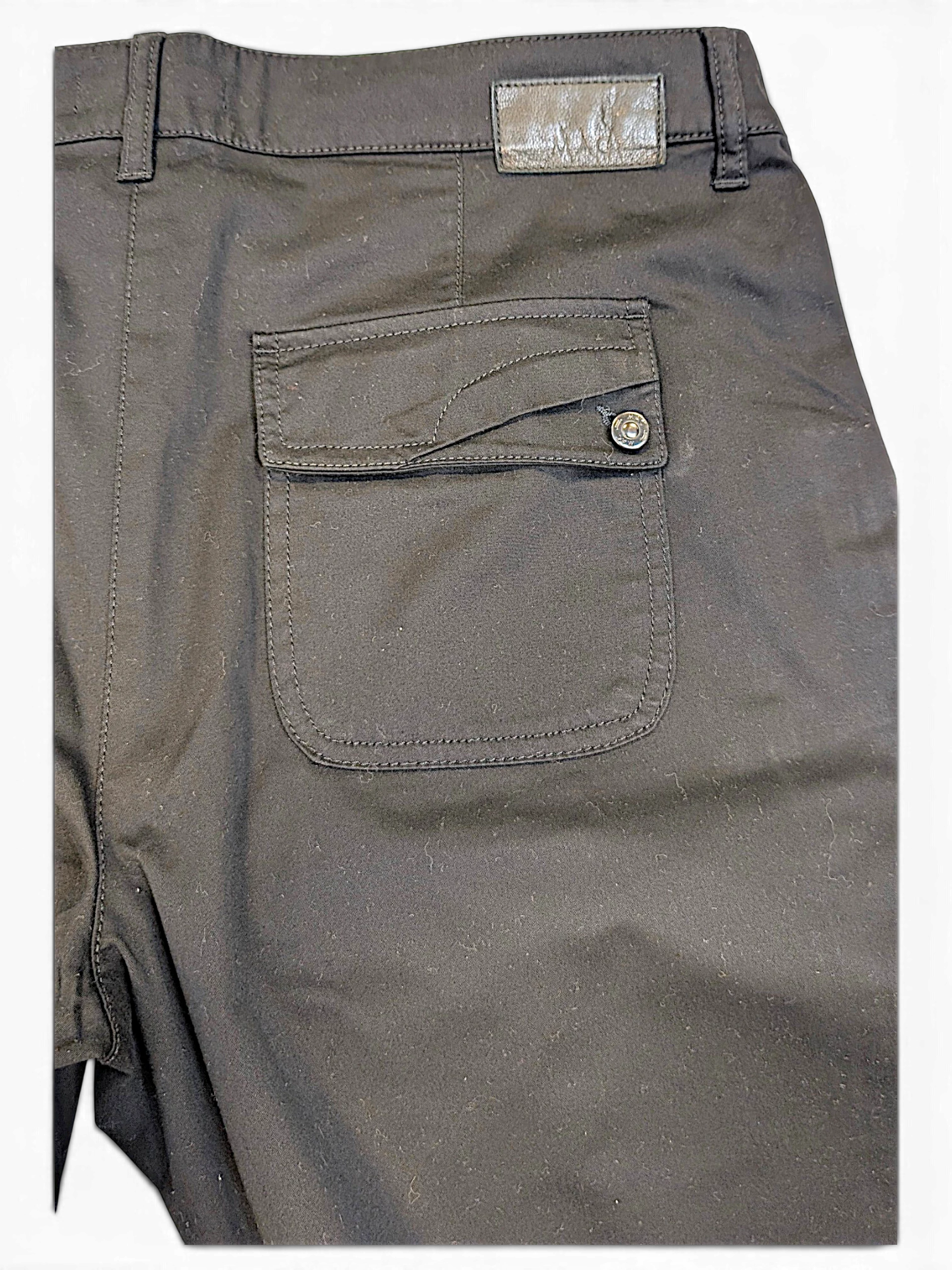 JAKE & IPI pre-owned MAC Jeans black bootcut trousers featuring a rear flap pocket with button detail