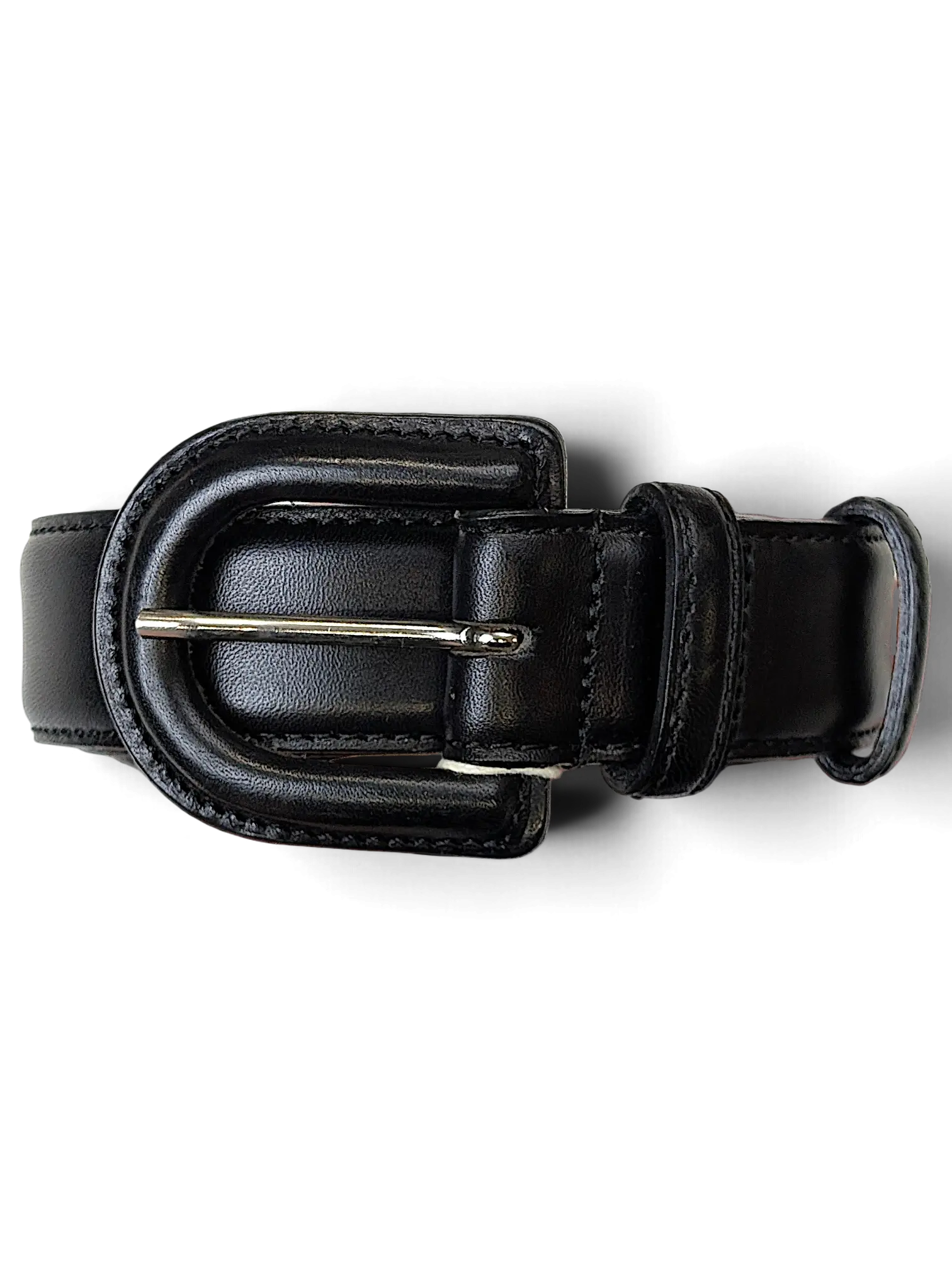JAKE & IPI Mani black leather belt with a rounded buckle held in a hand against a plain background.