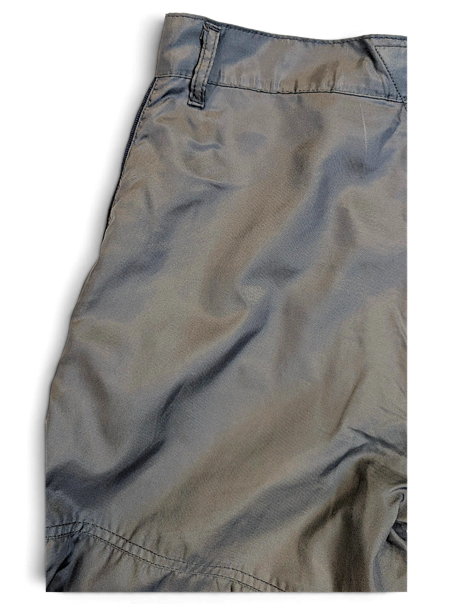 JAKE & IPI Meltin'Pot dark khaki windbreaker pants featuring a lightweight shell fabric and relaxed fit.