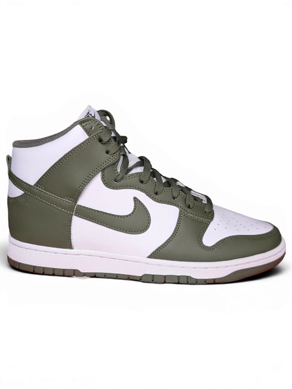 JAKE & IPI Nike Dunk High sneakers in white and Cargo Khaki leather with a high-top silhouette and side profile view.