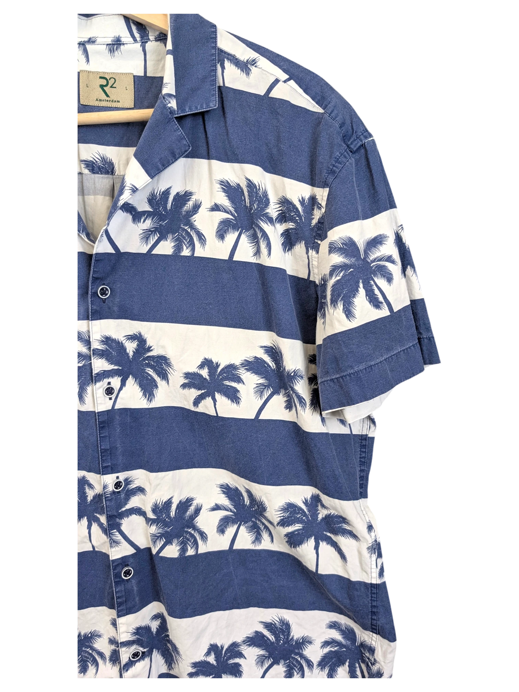 JAKE & IPI R2 Amsterdam short-sleeve Hawaiian shirt in blue and white with a horizontal palm tree stripe pattern.
