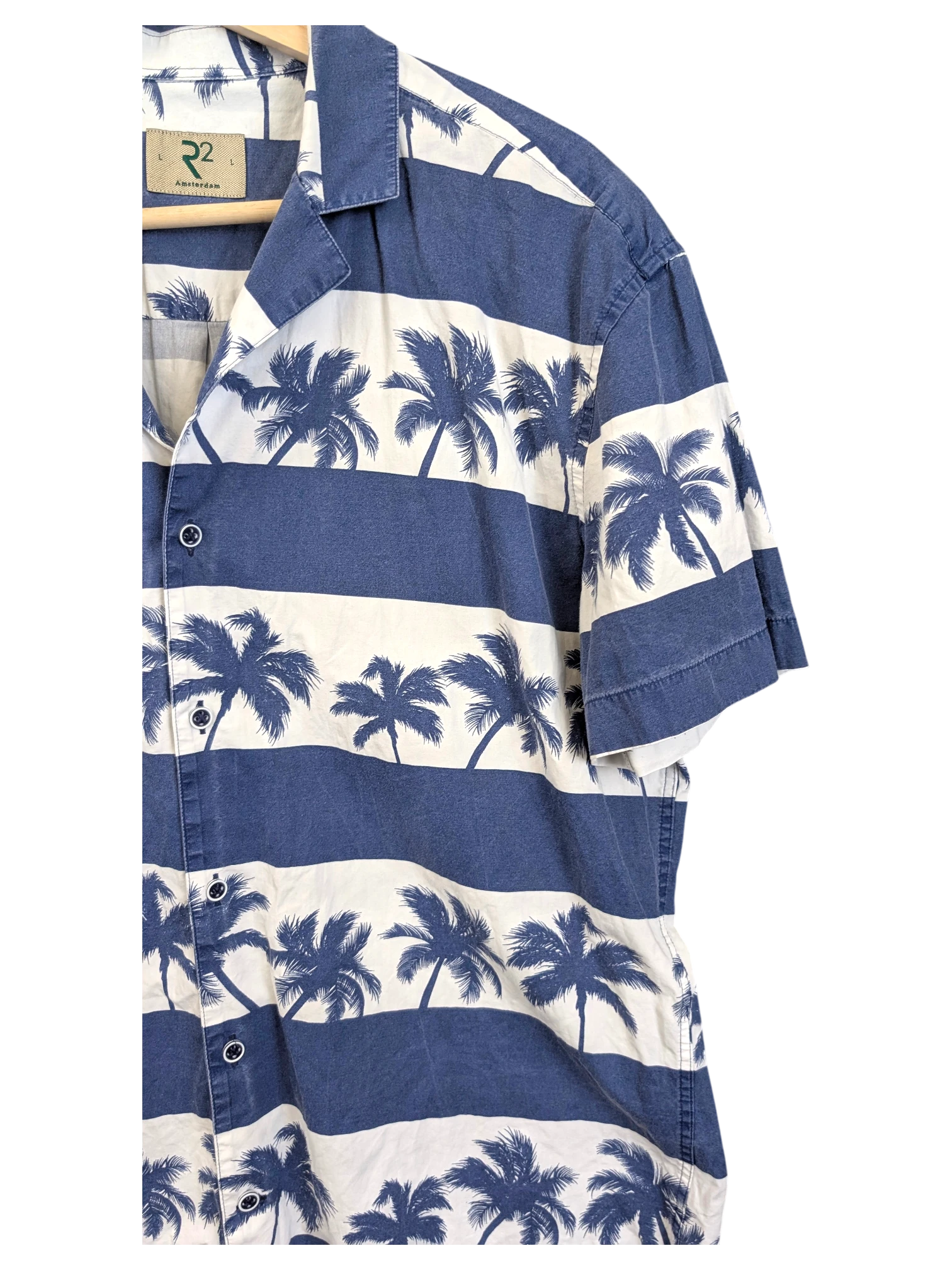 JAKE & IPI R2 Amsterdam short-sleeve Hawaiian shirt in blue and white with a horizontal palm tree stripe pattern.