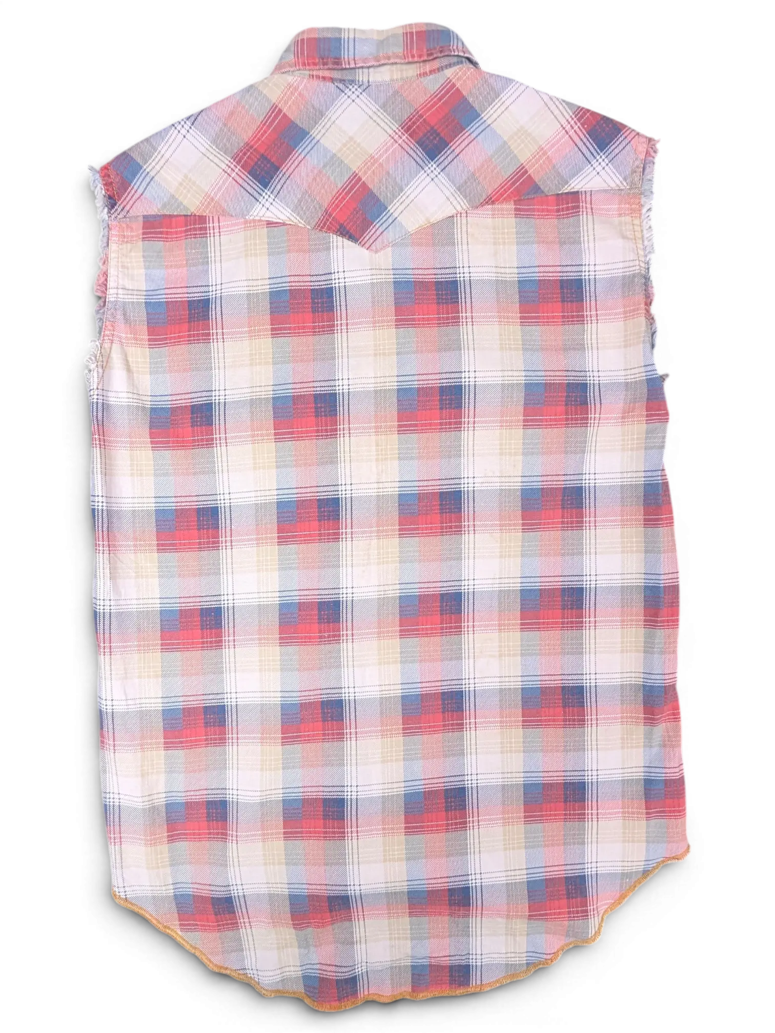 Back view of a JAKE & IPI pre-owned Replay sleeveless plaid western shirt in red, beige, and blue with raw armholes.