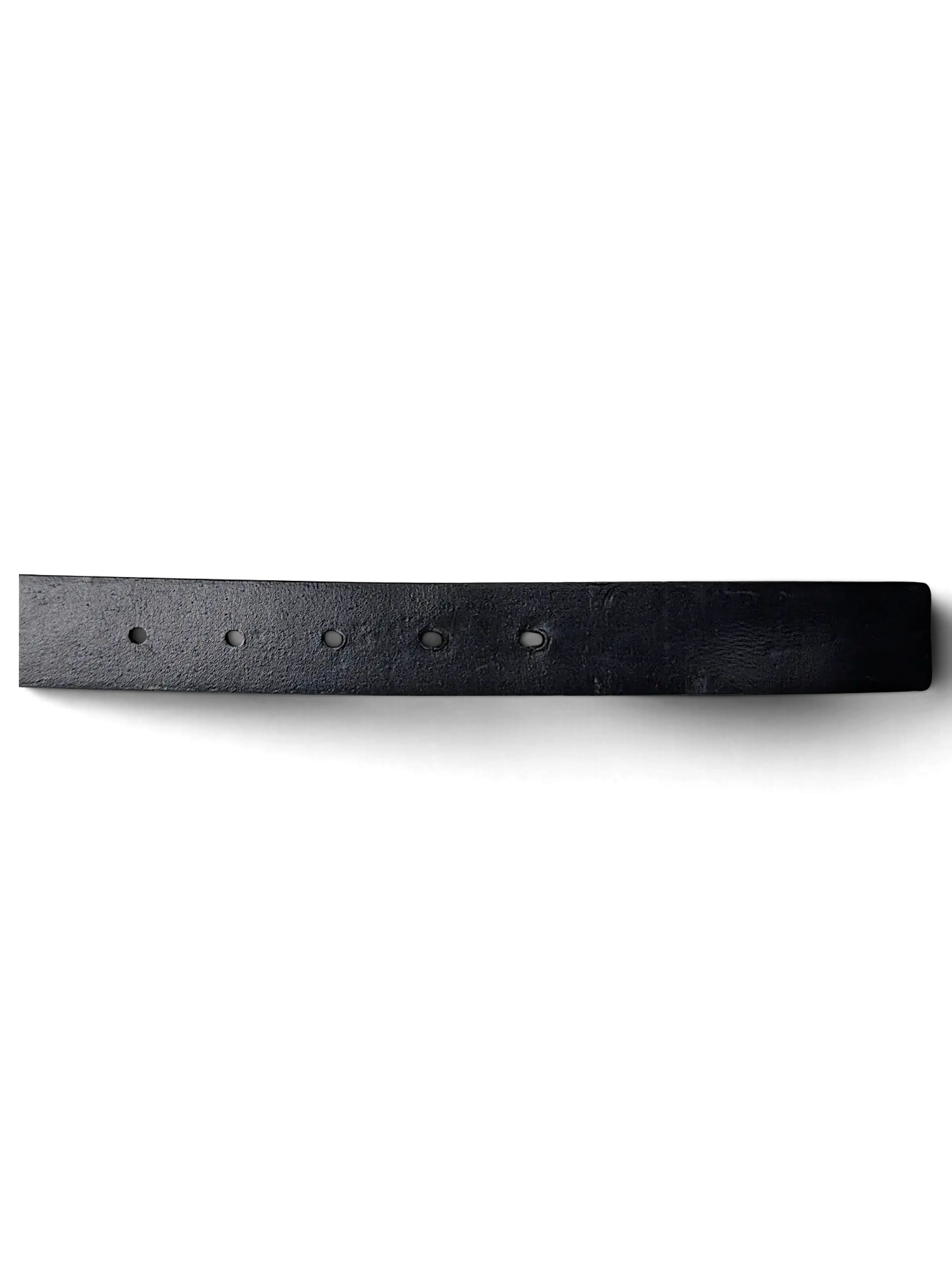 JAKE & IPI reversible belt in black leather with evenly spaced adjustment holes on a plain white background