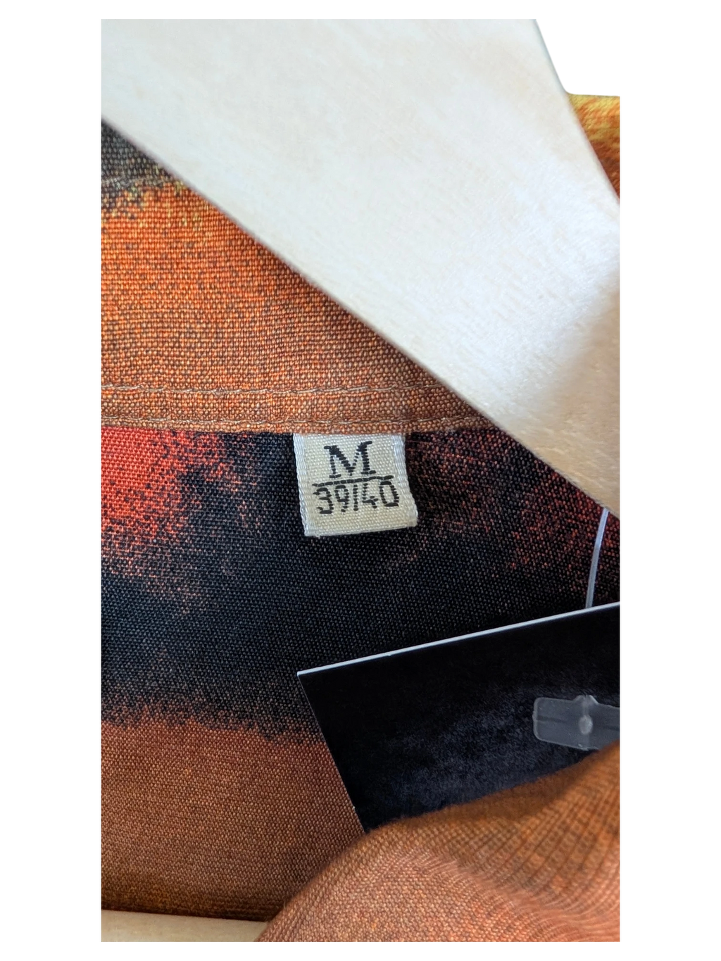 JAKE & IPI Robert Le Cam Hawaiian shirt featuring an orange and black abstract print with a size M neck label.