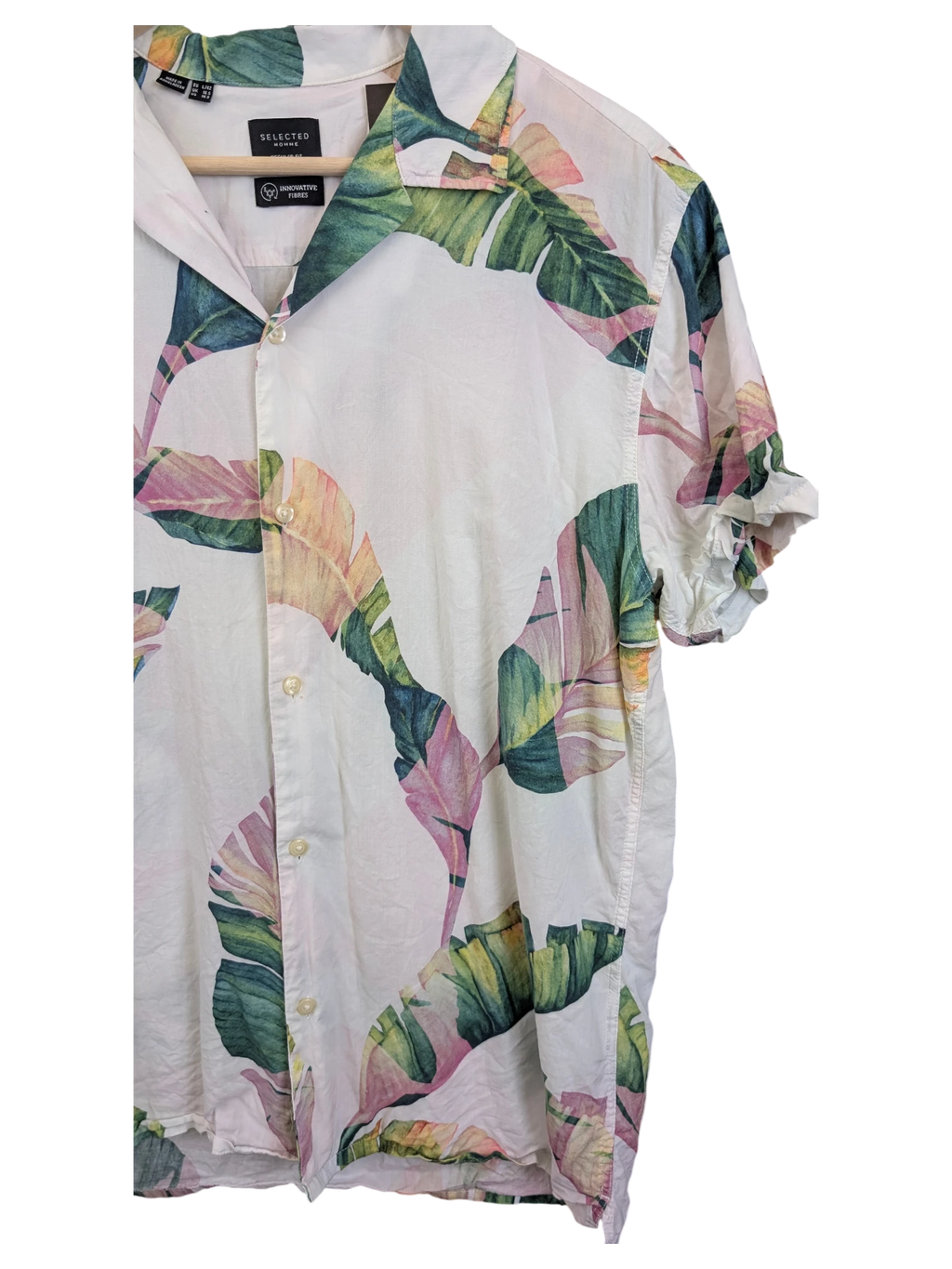 JAKE & IPI Selected Homme white Hawaiian shirt with green and pink tropical leaf print and short sleeves.