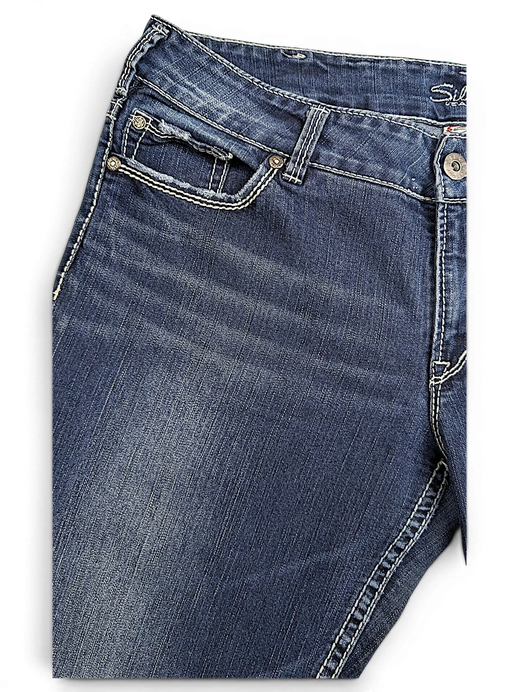 JAKE & IPI Silver Jeans Suki capri in dark wash denim with contrast stitching and distressed pocket detail