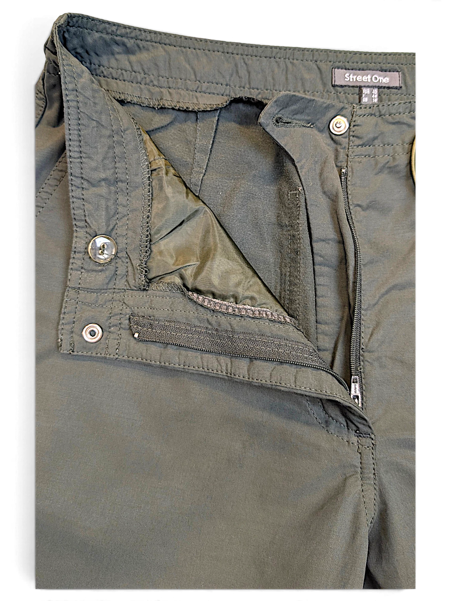 JAKE & IPI Street One Ricco dark green joggers featuring a zip fly and button closure in good pre-owned condition.