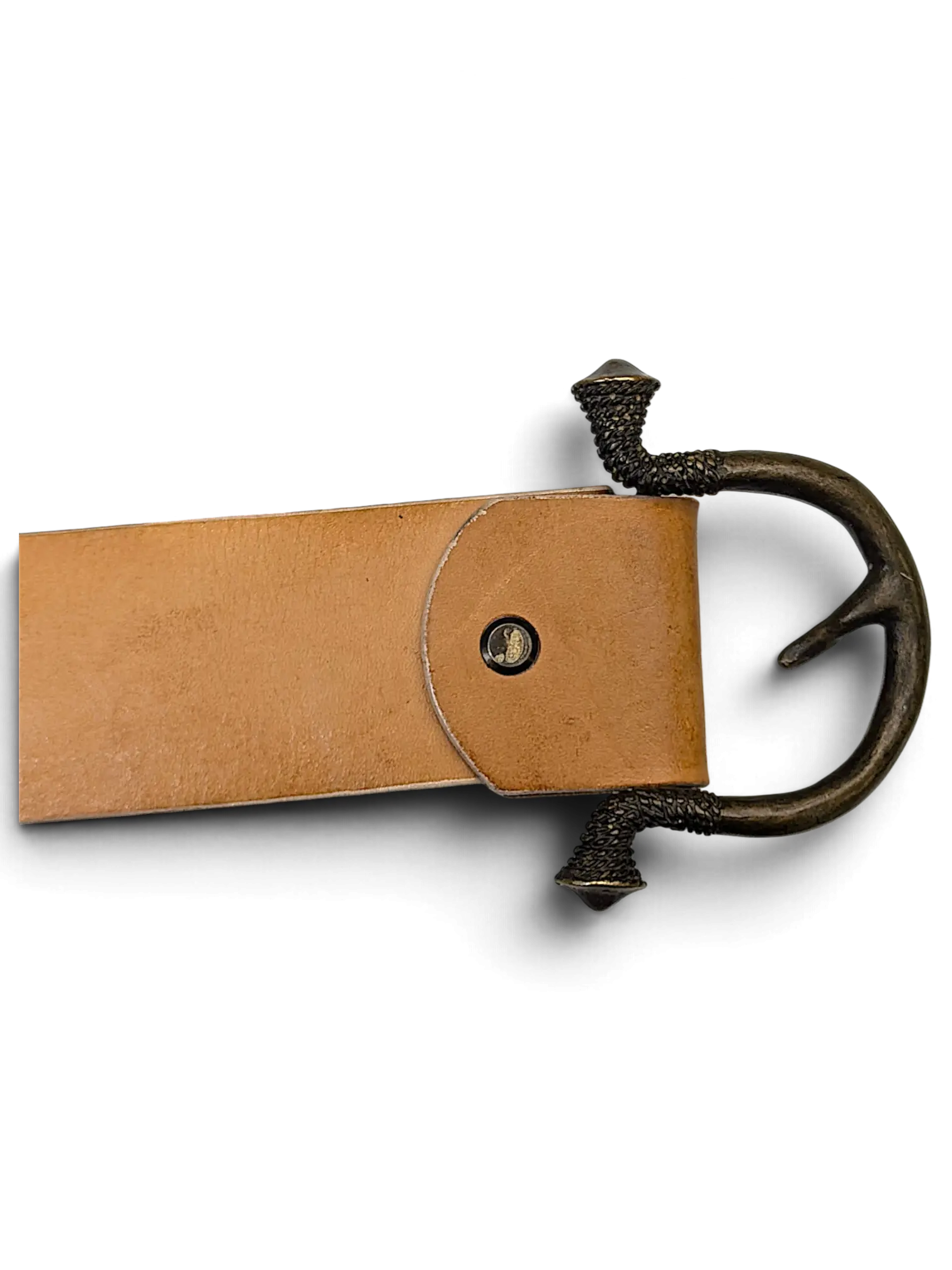 JAKE & IPI Griginialle leather belt in tan with a unique antique bronze antler-shaped buckle and branded tag.
