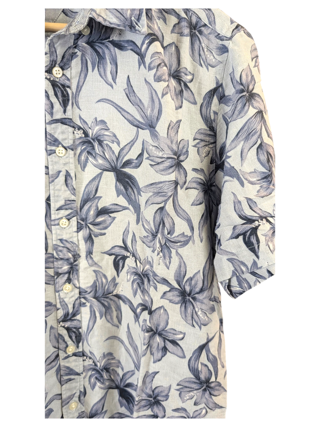 JAKE & IPI Tommy Hilfiger light blue Hawaiian shirt with dark blue floral print and button-down front