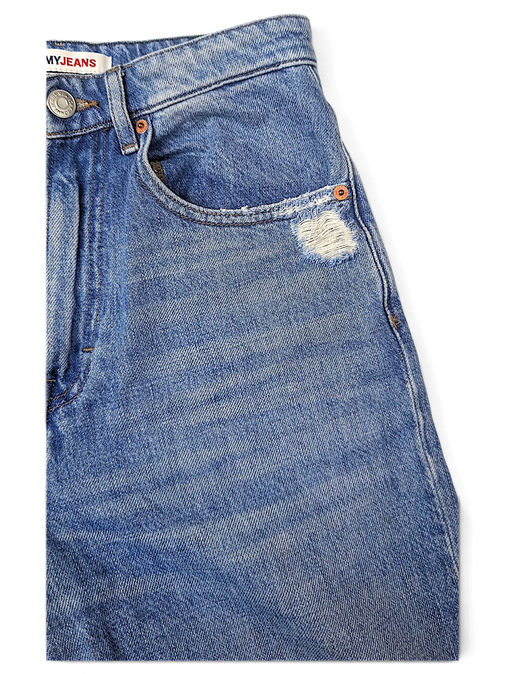 JAKE & IPI Tommy Jeans blue denim jeans with classic five-pocket construction and distressed detail on the hip