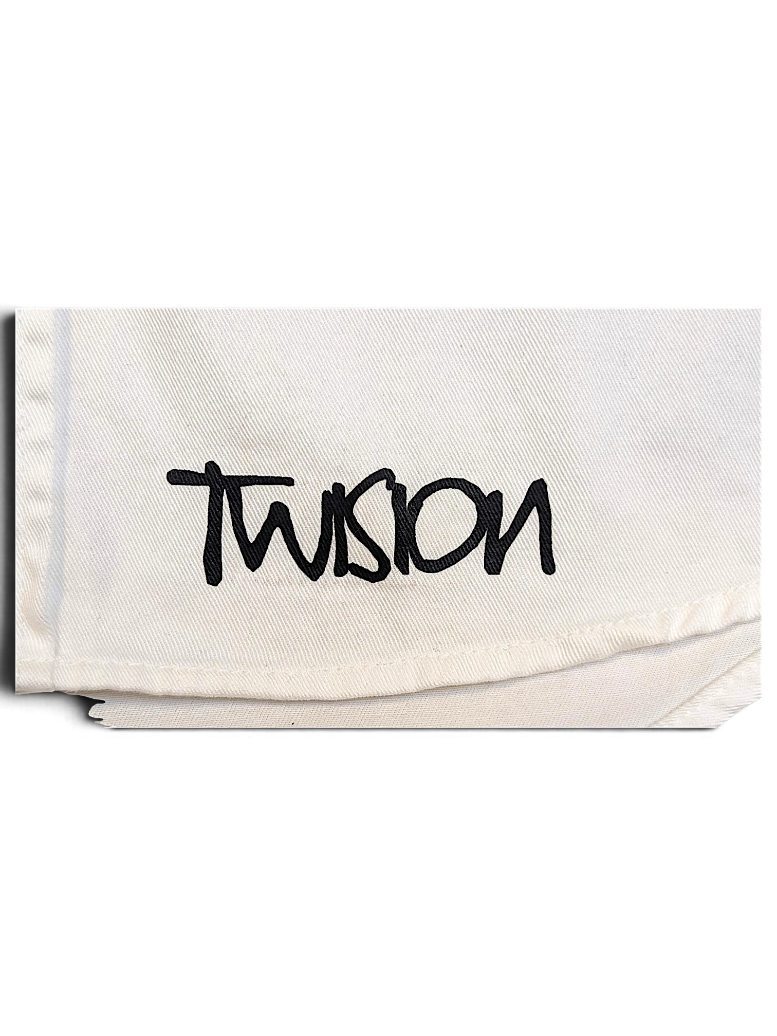 JAKE & IPI Twision shirt in off-white fabric featuring a black embroidered logo detail on the hem