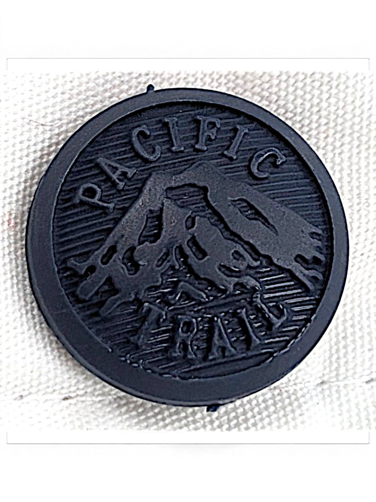 Pacific Trail White Drawcord Windbreaker – M; detail view showing fabric, construction, label or condition (image 3 of 8).