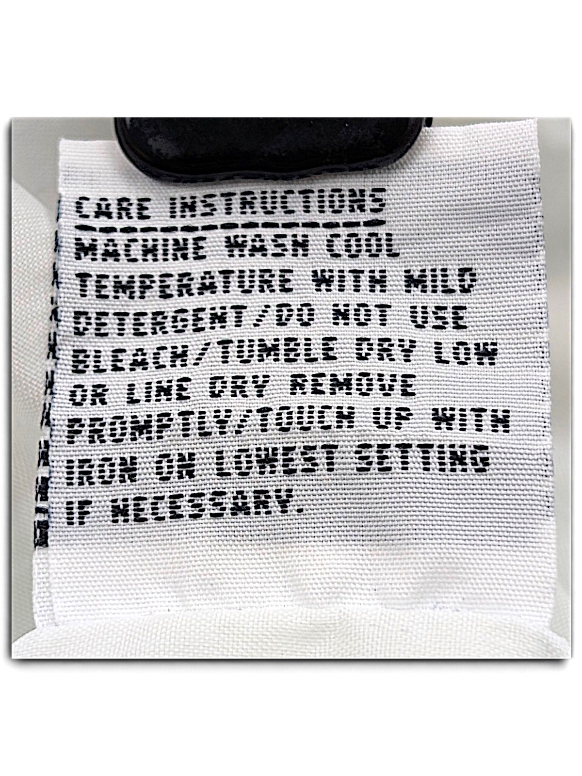 Lifestyles White Geometric Windbreaker – S; brand, size, composition or care-label detail (image 5 of 5).