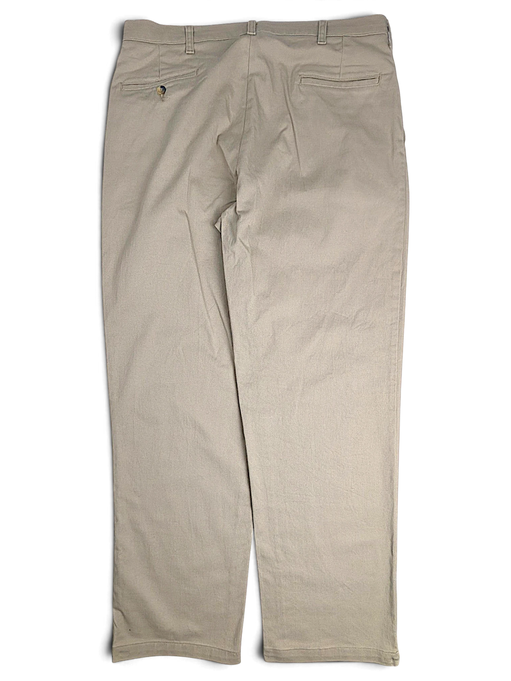 JAKE & IPI vintage beige pleated trousers in stretch cotton with a relaxed straight leg fit and back pockets.