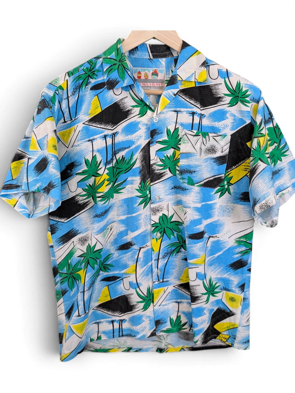 JAKE & IPI vintage 90s Hawaiian shirt with blue tropical palm tree print and abstract geometric shapes