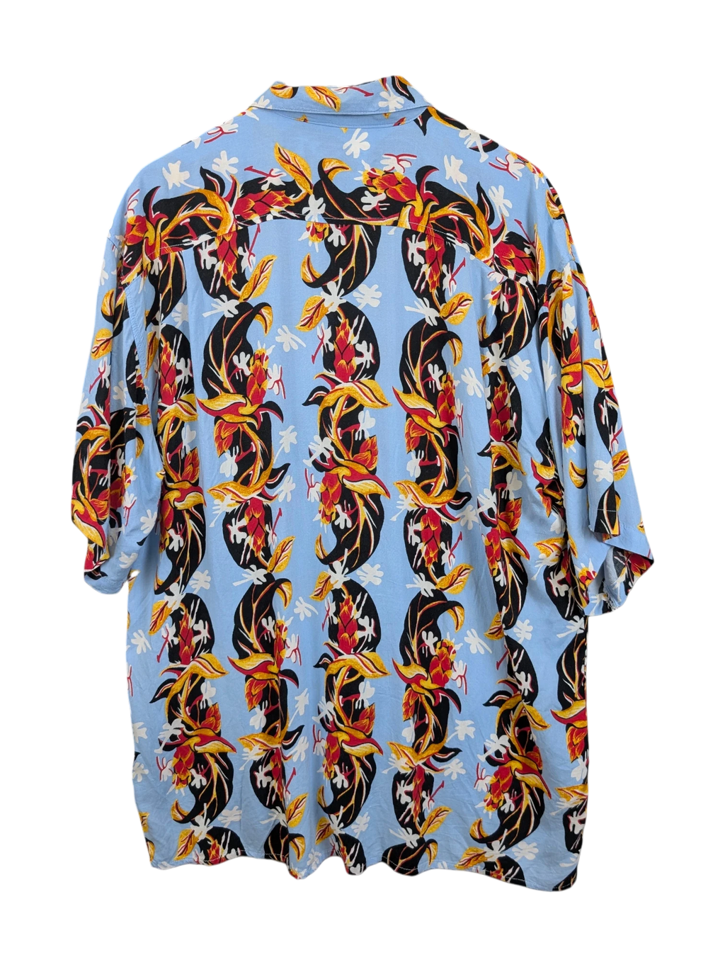 JAKE & IPI vintage 90s light blue Hawaiian shirt with tropical floral and leaf print on a wooden hanger