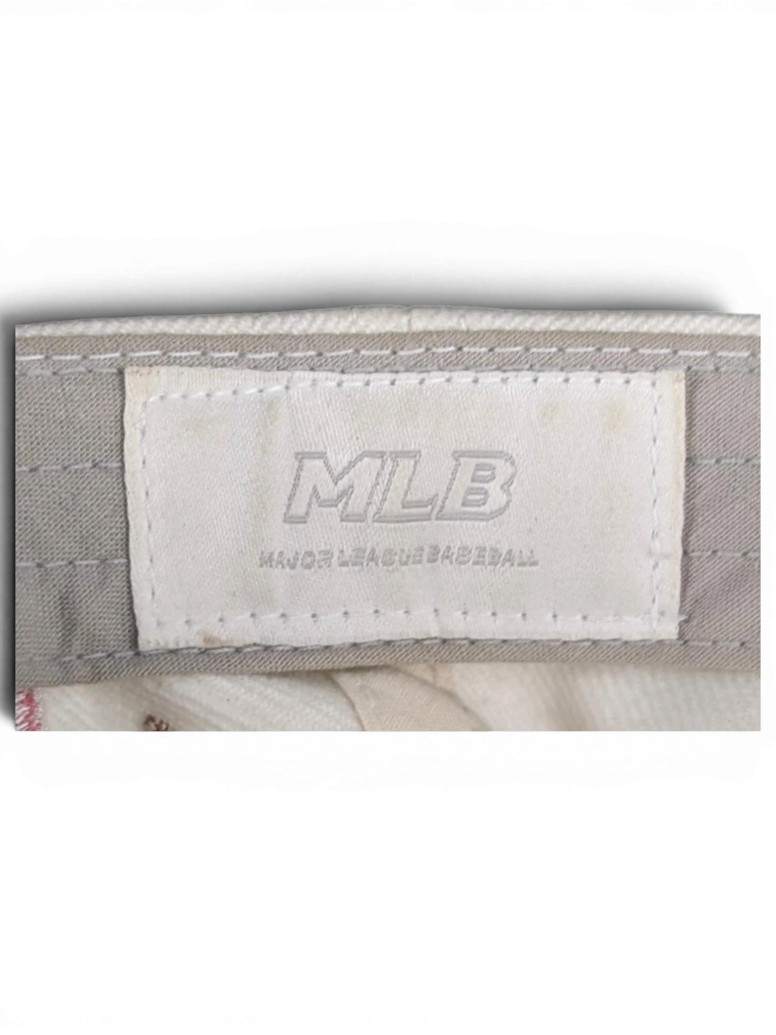 JAKE & IPI white baseball cap featuring an interior MLB Major League Baseball brand label