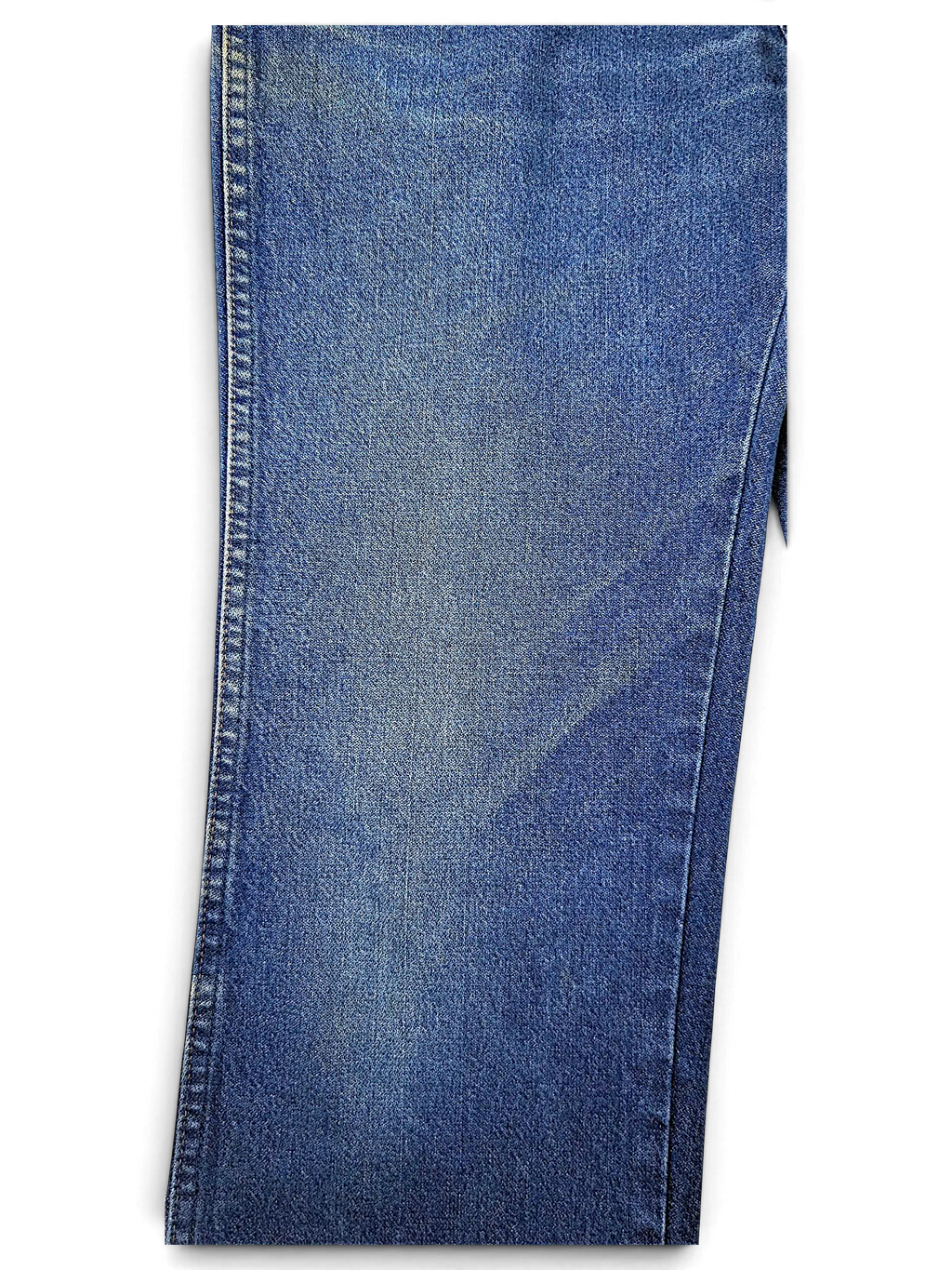 JAKE & IPI Wrangler 936PWD blue denim jeans featuring classic stitching and a faded wash finish.