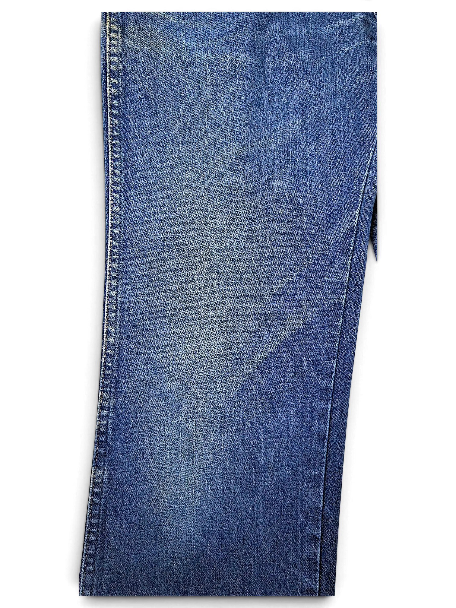 JAKE & IPI Wrangler 936PWD blue denim jeans featuring classic stitching and a faded wash finish.