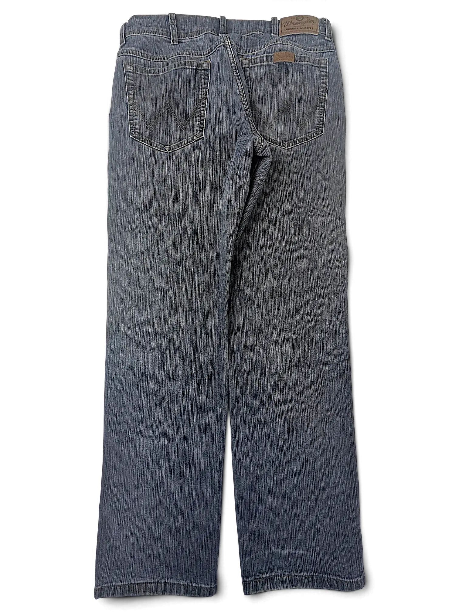 JAKE & IPI Wrangler blue denim jeans with classic five-pocket construction and back pocket stitching detail