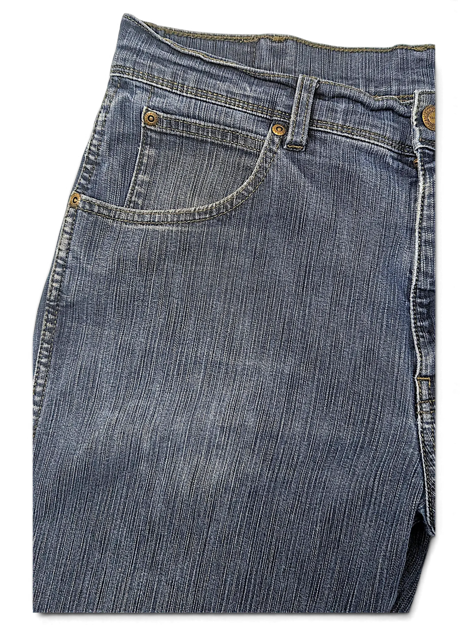 JAKE & IPI Wrangler blue denim jeans featuring classic five-pocket construction and copper rivets