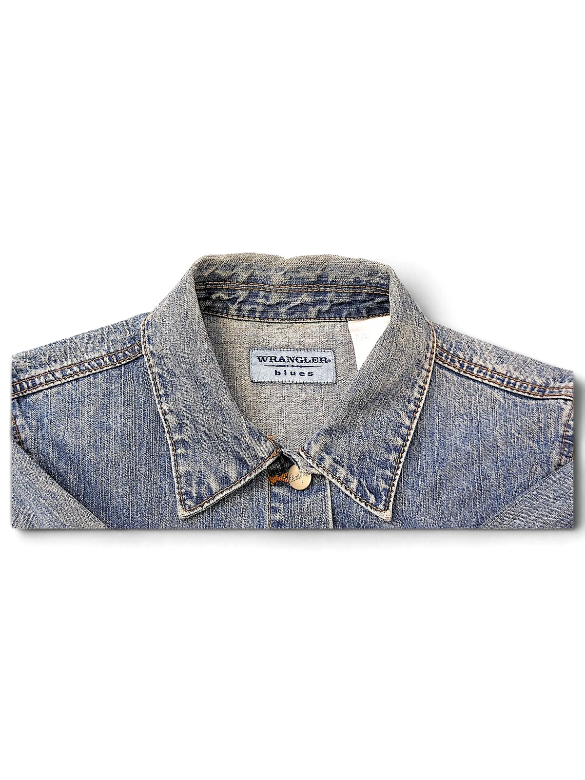 JAKE & IPI Wrangler blues vintage blue denim jacket collar detail with branded label