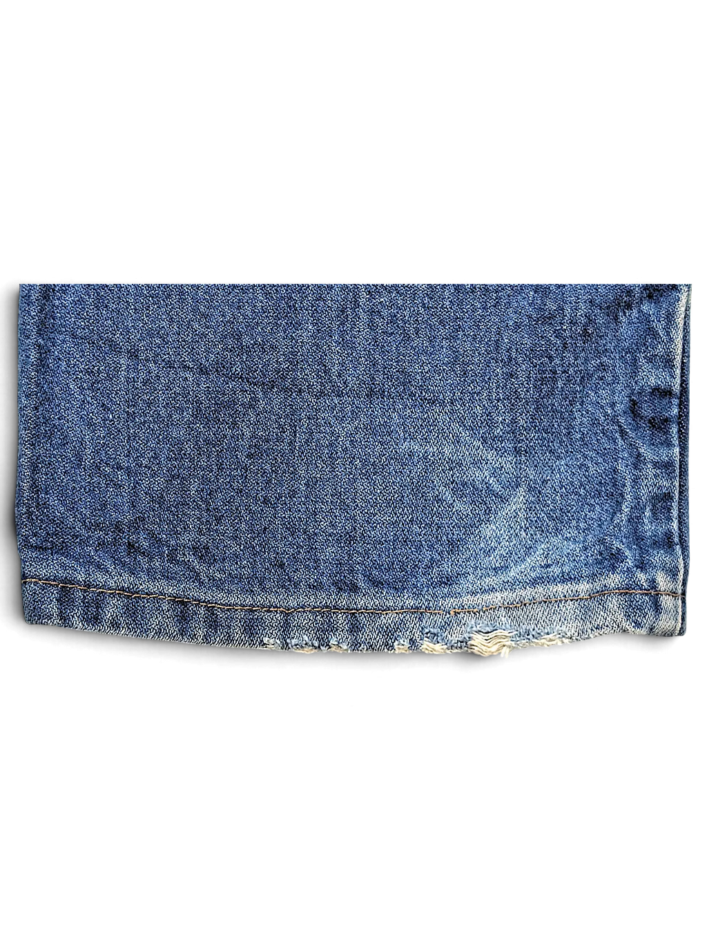 JAKE & IPI Wrangler 936DEN blue denim jeans hem with visible fraying and wear on the bottom edge