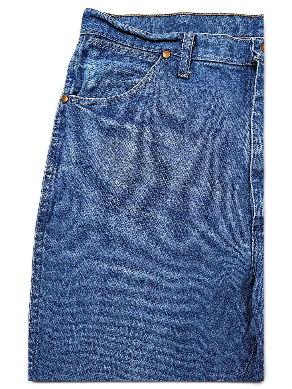 JAKE & IPI Wrangler 936DEN blue denim jeans featuring classic copper rivets and a high-waisted fit.