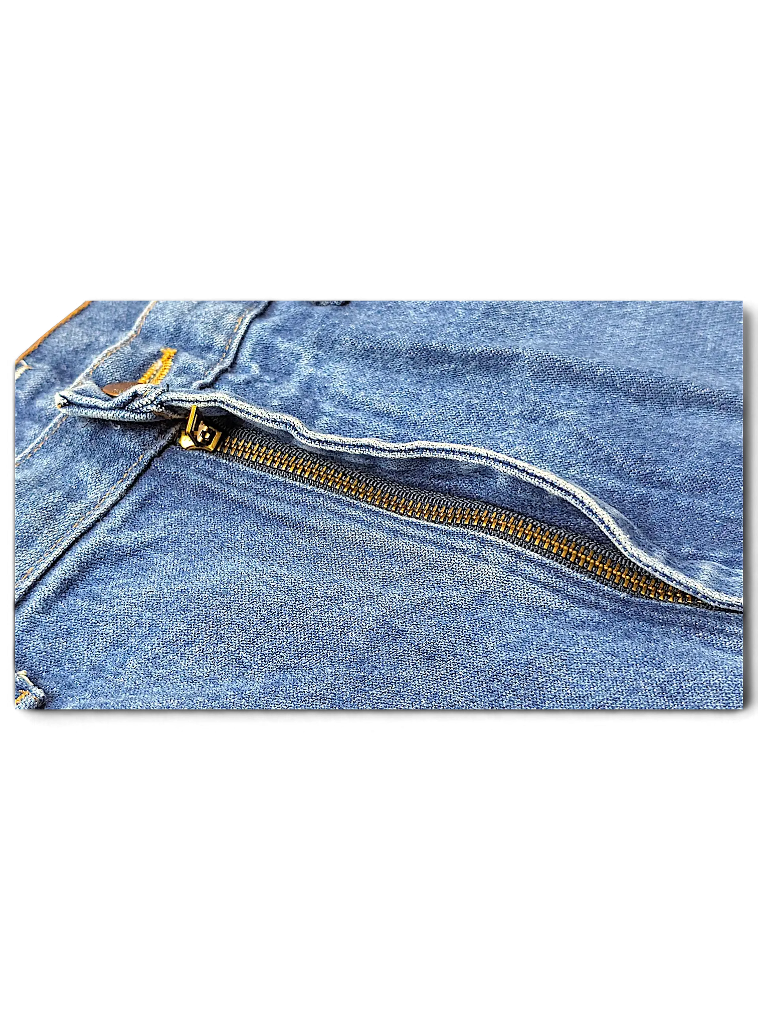 JAKE & IPI Wrangler 936DEN blue denim jeans featuring a brass metal zipper fly and classic stitching detail