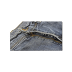 JAKE & IPI Wrangler blue denim jeans featuring a classic metal zipper fly and durable five-pocket construction.