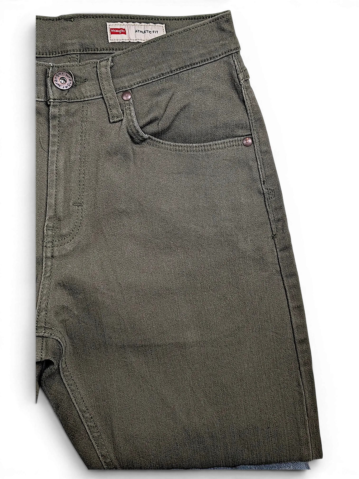 JAKE & IPI Wrangler green athletic fit jeans with classic five-pocket styling and metal rivets