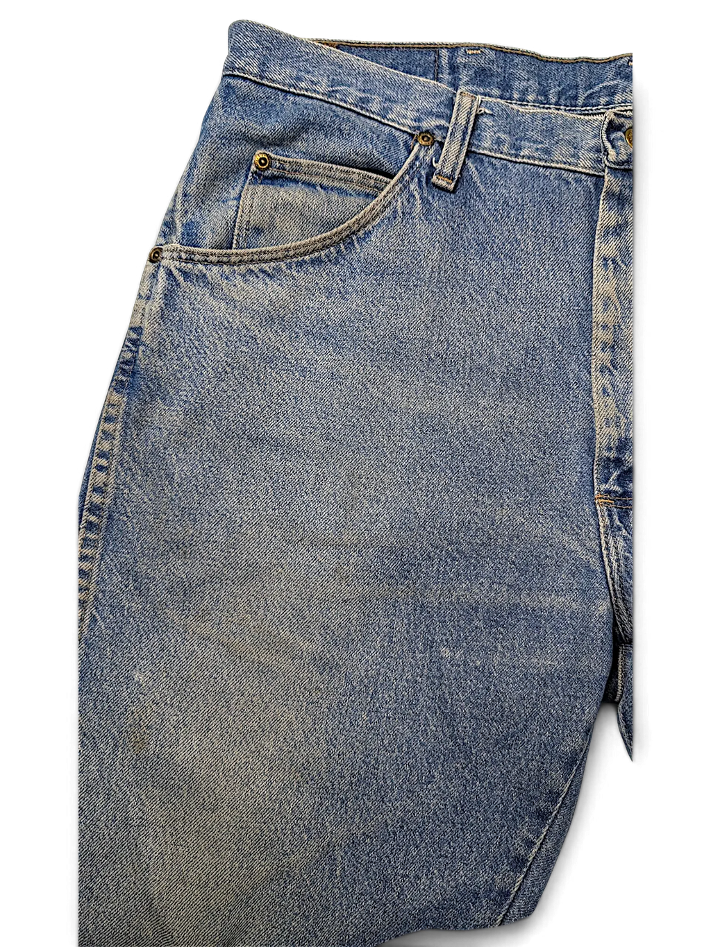 JAKE & IPI Wrangler 96501DS light wash blue denim jeans with classic five-pocket styling and metal rivets.