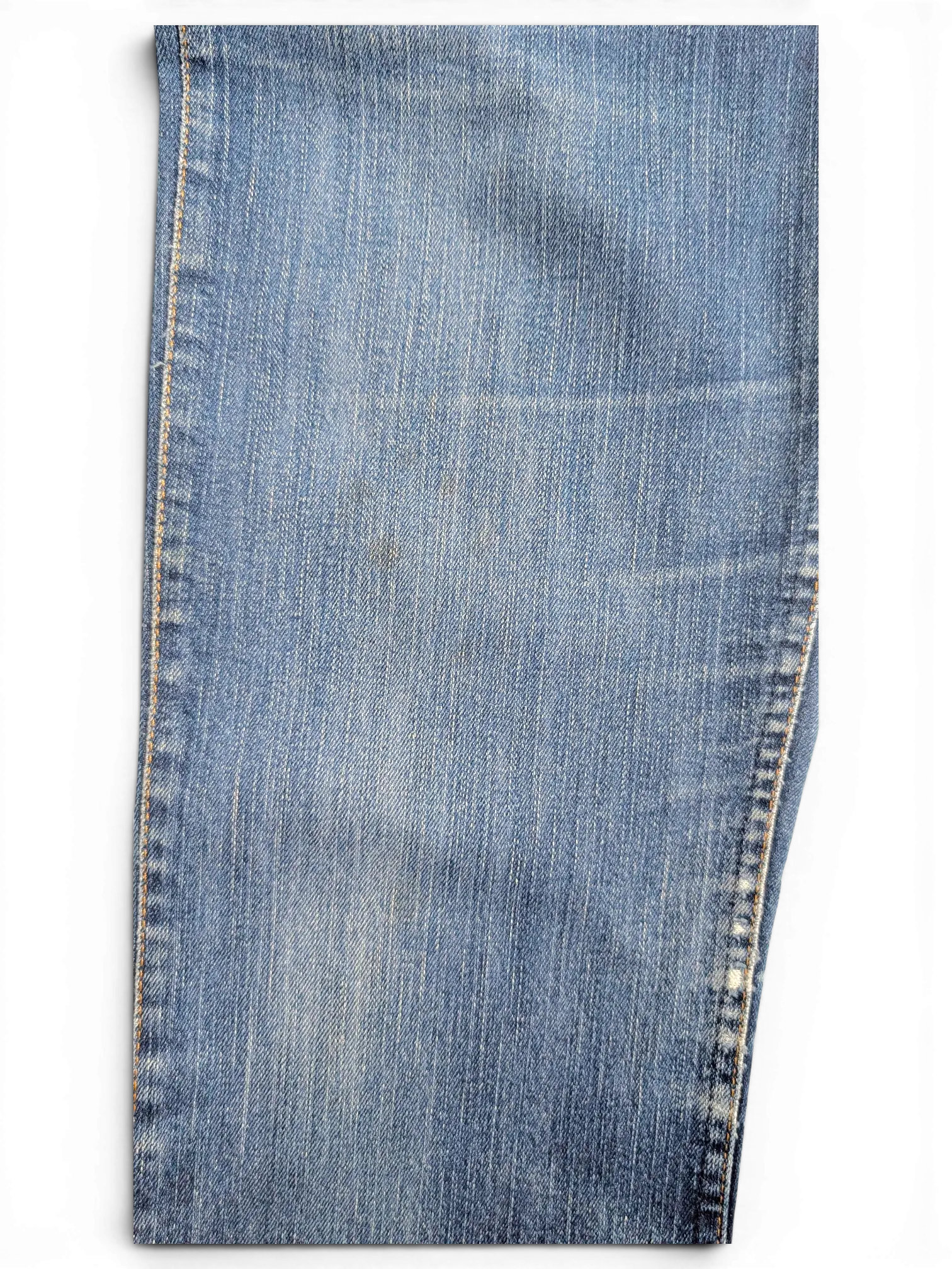 Close-up of JAKE & IPI Wrangler Q-BABY blue denim jeans showing the fabric texture and stitching detail.