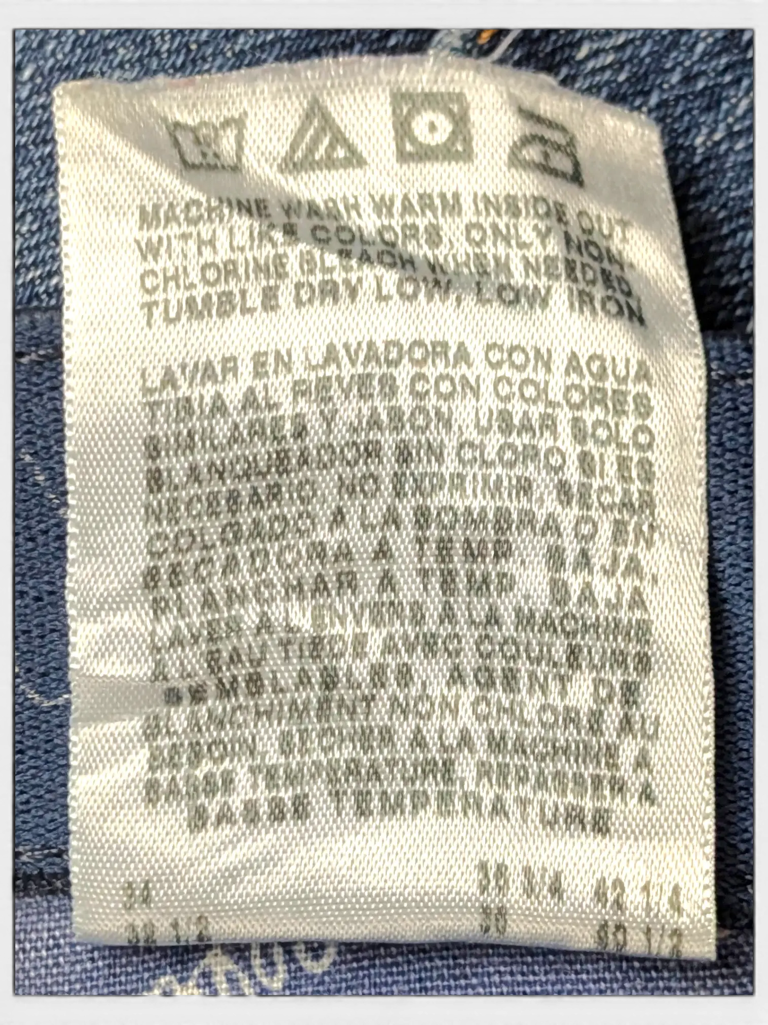 JAKE & IPI Wrangler Q-BABY jeans care label and interior branding detail