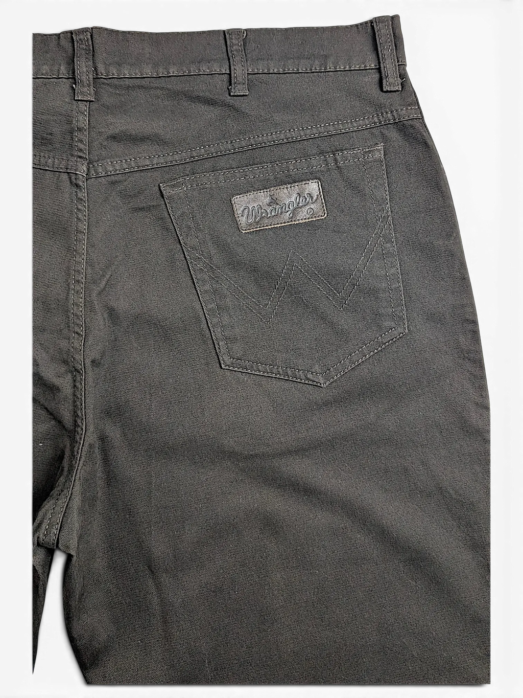 JAKE & IPI Wrangler Texas stretch pants in dark grey with signature back pocket stitching and leather logo patch
